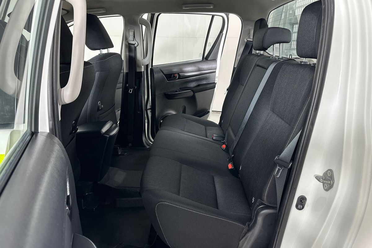 2022 Toyota HILUX SR (4x4) GUN126R 4X4