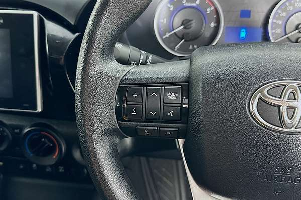 2018 Toyota HILUX SR (4x4) GUN126R MY17 4X4