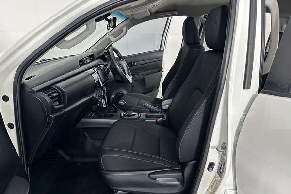 2020 Toyota HILUX SR (4x4) GUN126R MY19 UPGRADE 4X4