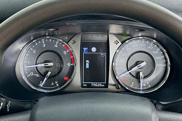 2020 Toyota HILUX SR (4x4) GUN126R FACELIFT 4X4