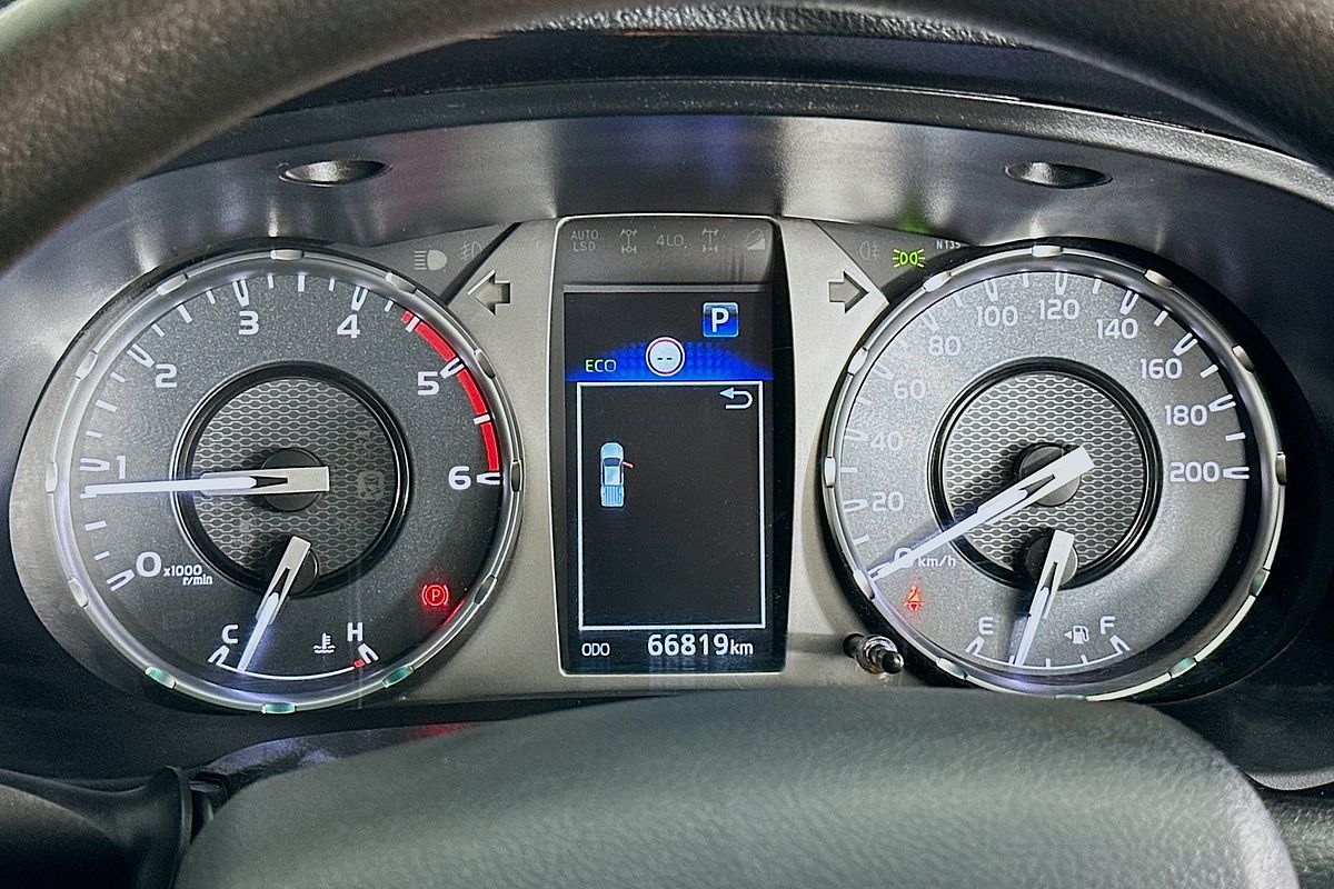 2021 Toyota HILUX SR (4x4) GUN126R FACELIFT 4X4