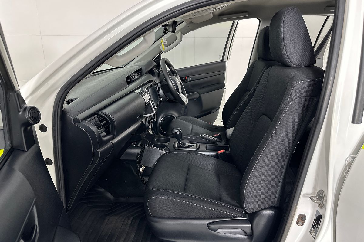 2022 Toyota HILUX SR (4x4) GUN126R 4X4