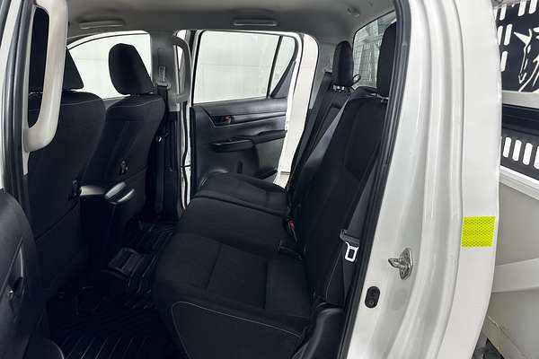 2021 Toyota HILUX SR (4x4) GUN126R 4X4