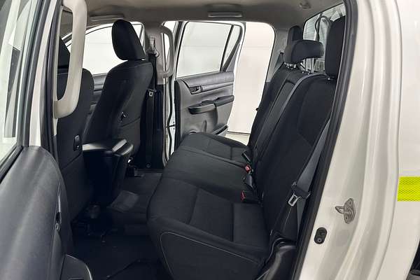 2020 Toyota HILUX SR (4x4) GUN126R MY19 UPGRADE 4X4