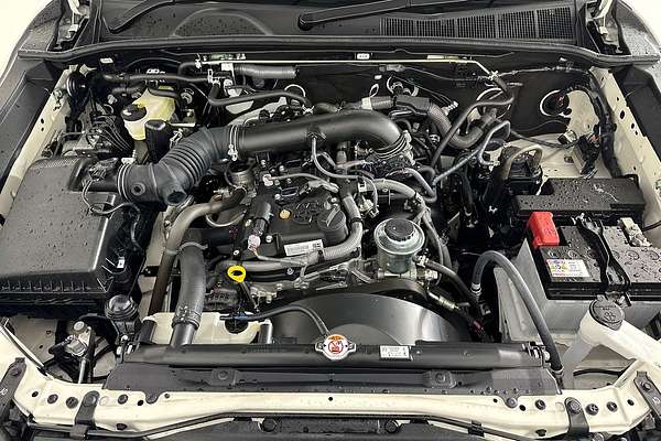 2025 Toyota HILUX WORKMATE (4x2) TGN121R RC REAR WHEEL DRIVE