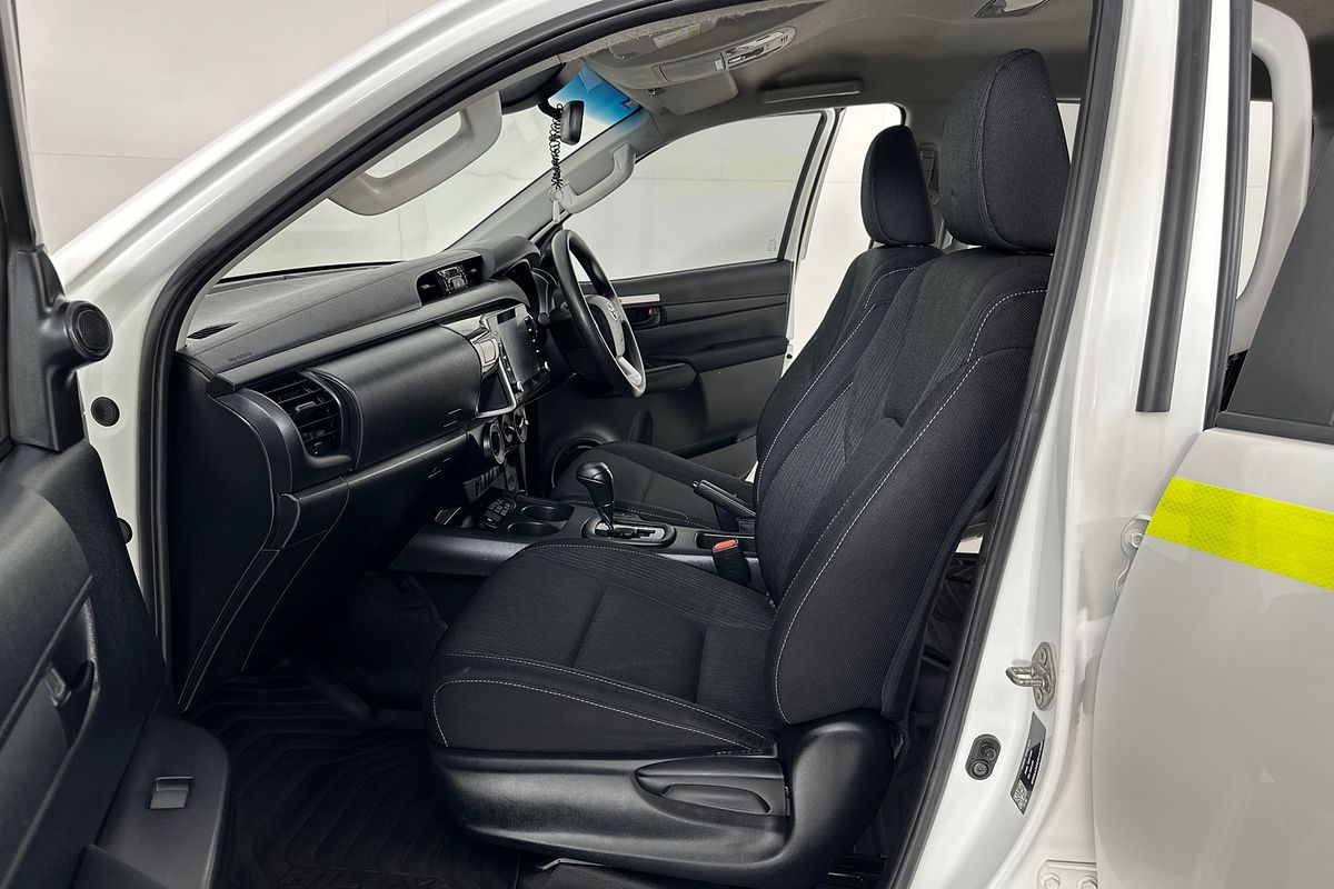 2022 Toyota HILUX SR (4x4) GUN126R 4X4