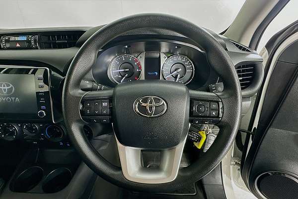 2024 Toyota HILUX SR (4x4) GUN126R 4X4