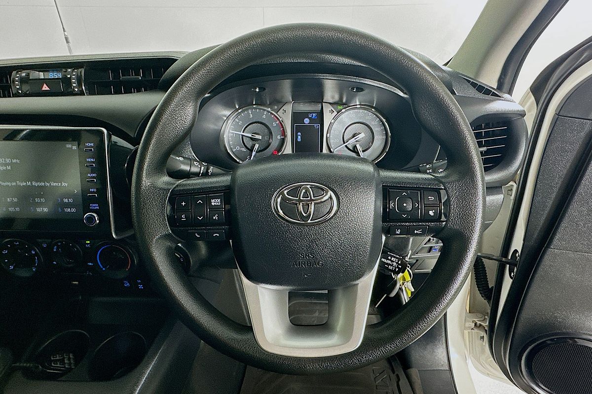 2023 Toyota HILUX SR (4x4) GUN126R 4X4