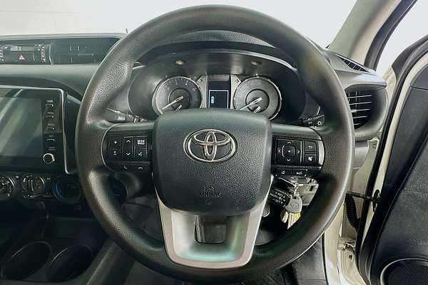 2021 Toyota HILUX SR (4x4) GUN126R FACELIFT 4X4