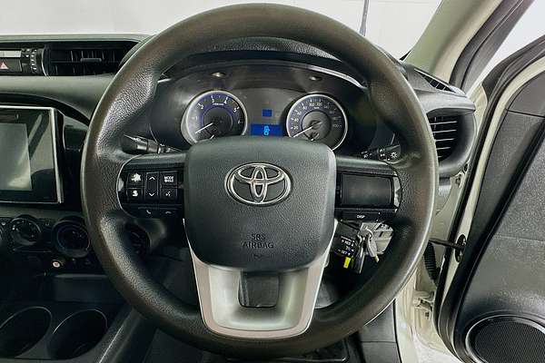 2019 Toyota HILUX SR (4x4) GUN126R MY19 4X4