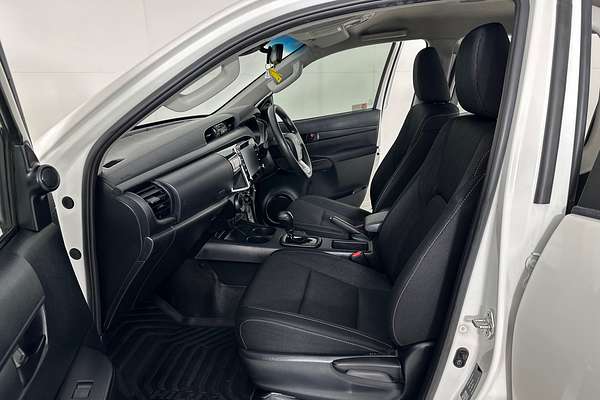 2022 Toyota HILUX SR (4x4) GUN126R 4X4