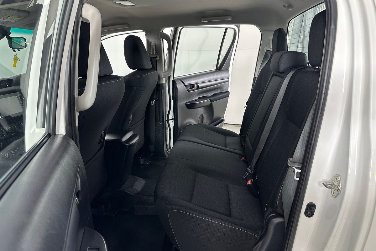 2022 Toyota HILUX SR (4x4) GUN126R 4X4