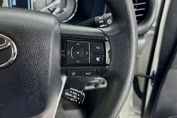 2024 Toyota Hilux SR 48V GUN126R 4X4
