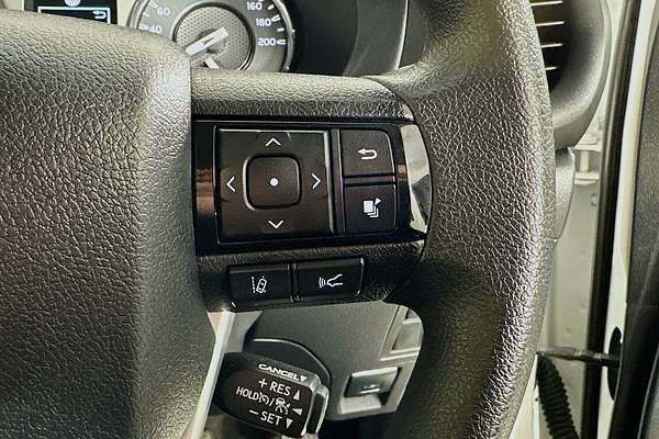 2024 Toyota HILUX SR 48V (4x4) GUN126R 4X4