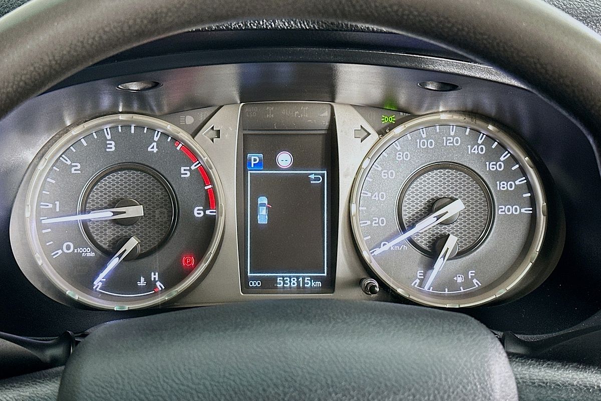 2021 Toyota HILUX SR (4x4) GUN126R FACELIFT 4X4
