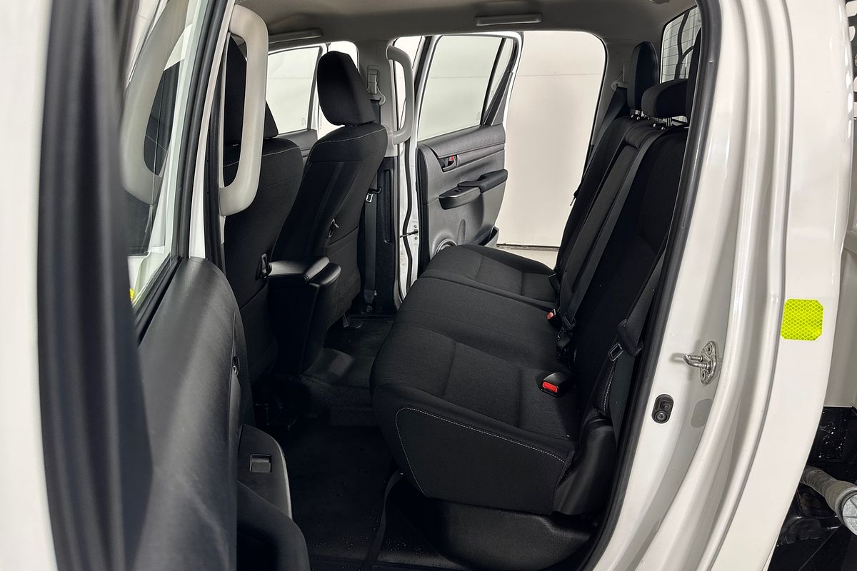 2020 Toyota HILUX SR (4x4) GUN126R MY19 UPGRADE 4X4