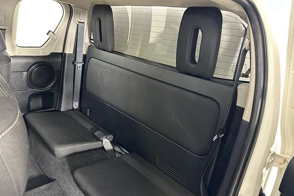 2016 Toyota HILUX SR (4x4) GUN126R 4X4