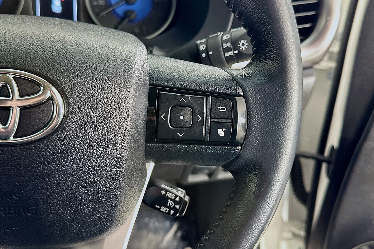 2016 Toyota HILUX SR5 (4x4) GUN126R 4X4