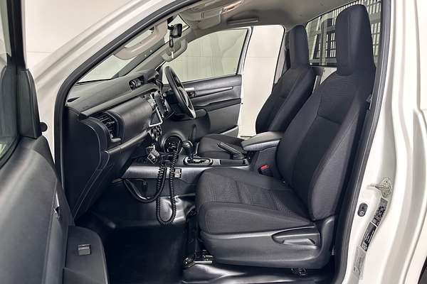 2023 Toyota HILUX SR GUN126R 4X4