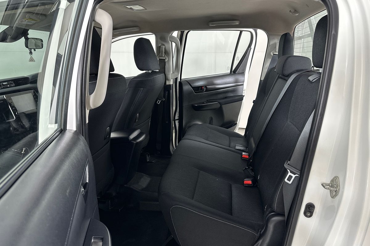 2022 Toyota HILUX SR (4x4) GUN126R 4X4