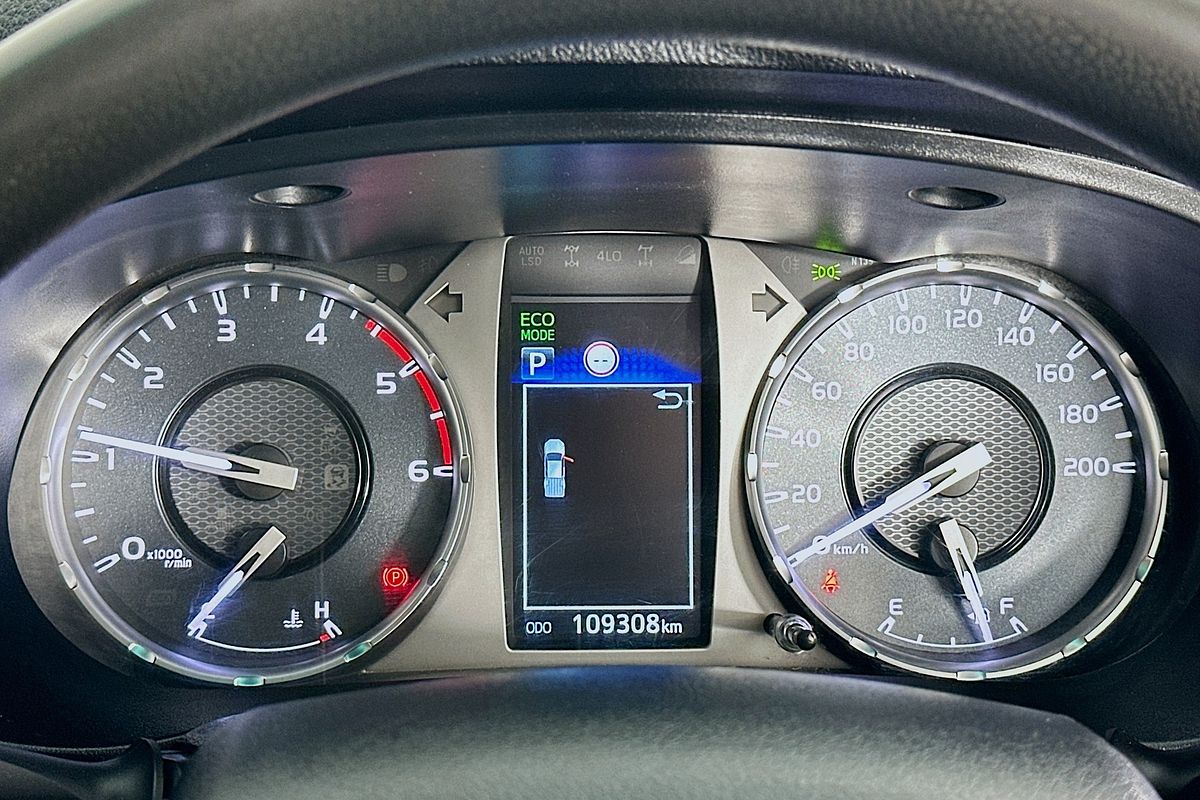 2021 Toyota HILUX SR (4x4) GUN126R 4X4