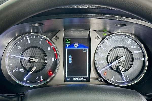 2021 Toyota HILUX SR (4x4) GUN126R 4X4