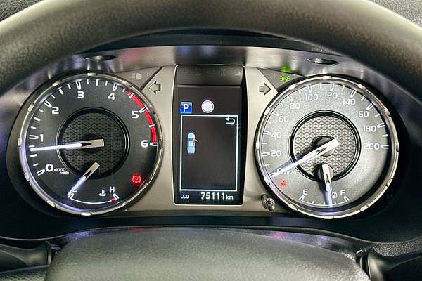 2021 Toyota HILUX SR (4x4) GUN126R FACELIFT 4X4