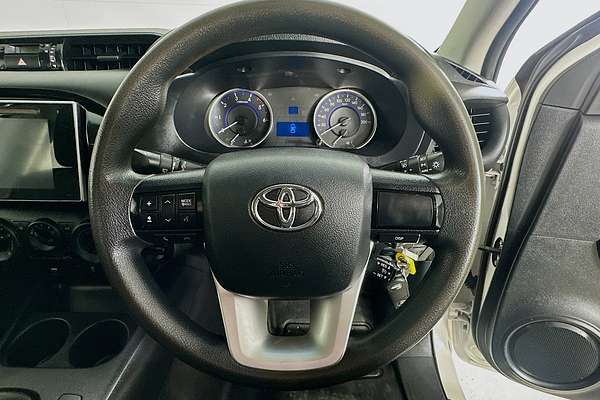 2019 Toyota HILUX SR (4x4) GUN126R MY19 4X4