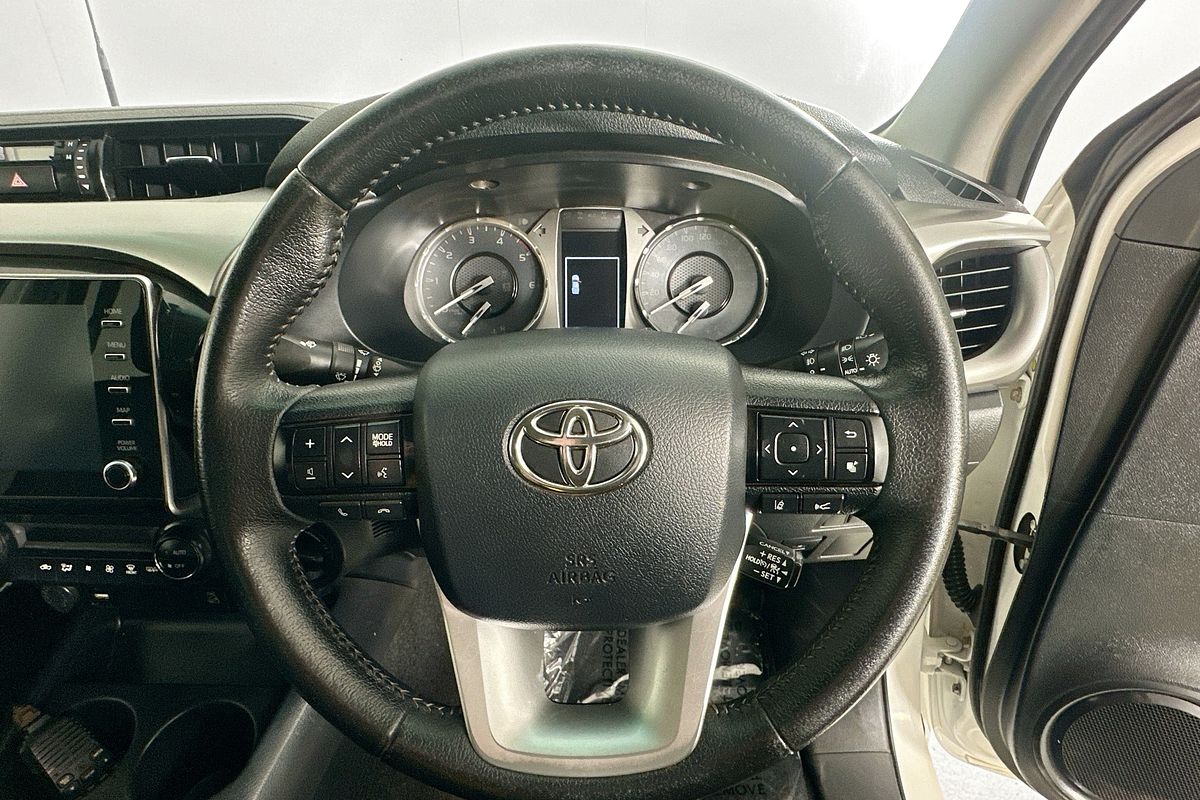 2021 Toyota HILUX SR5 (4x4) GUN126R FACELIFT 4X4
