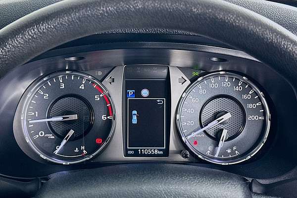 2021 Toyota HILUX SR (4x4) GUN126R FACELIFT 4X4