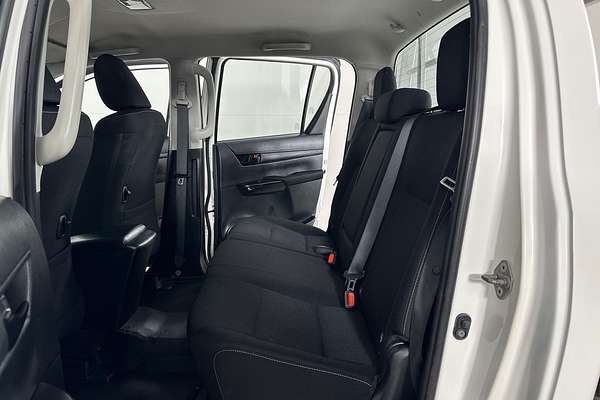 2020 Toyota HILUX SR (4x4) GUN126R MY19 UPGRADE 4X4