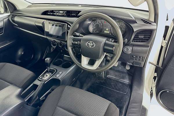 2017 Toyota HILUX WORKMATE TGN121R REAR WHEEL DRIVE