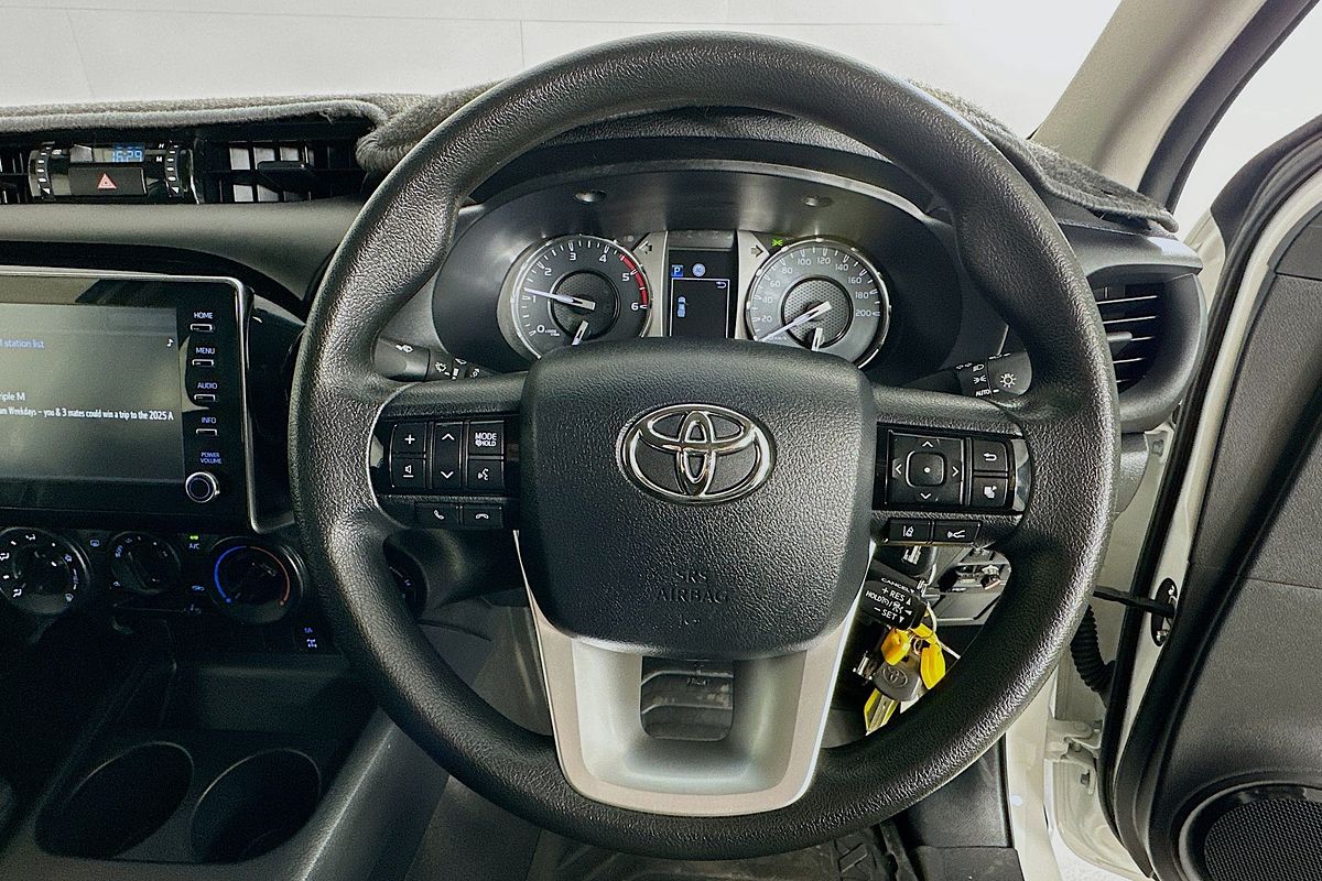 2021 Toyota HILUX SR (4x4) GUN126R 4X4