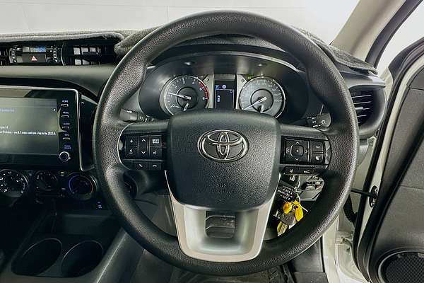 2021 Toyota HILUX SR (4x4) GUN126R 4X4