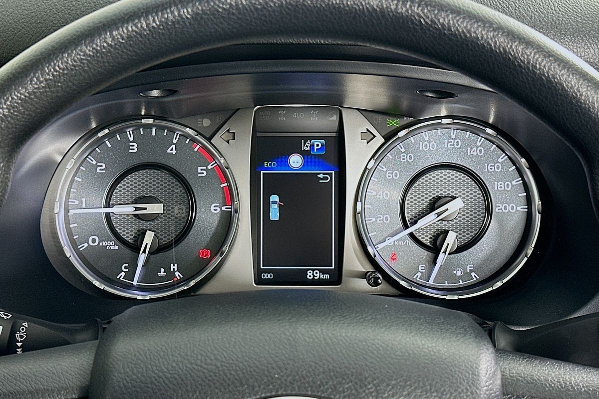 2024 Toyota HILUX SR (4x4) GUN126R 4X4
