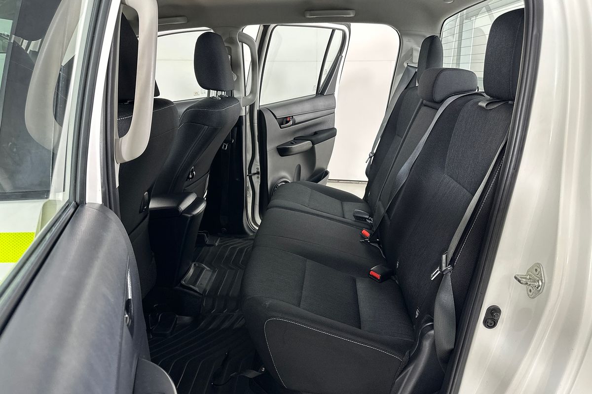 2021 Toyota HILUX SR (4x4) GUN126R 4X4