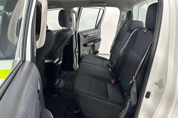 2021 Toyota HILUX SR (4x4) GUN126R 4X4