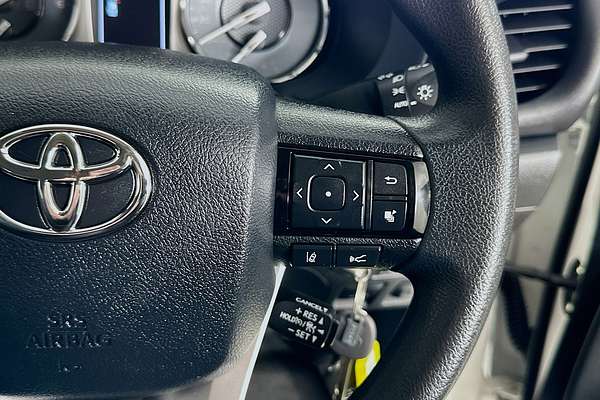 2021 Toyota HILUX SR (4x4) GUN126R 4X4