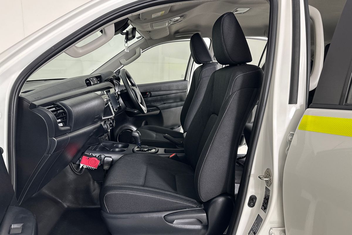 2023 Toyota HILUX SR (4x4) GUN126R 4X4