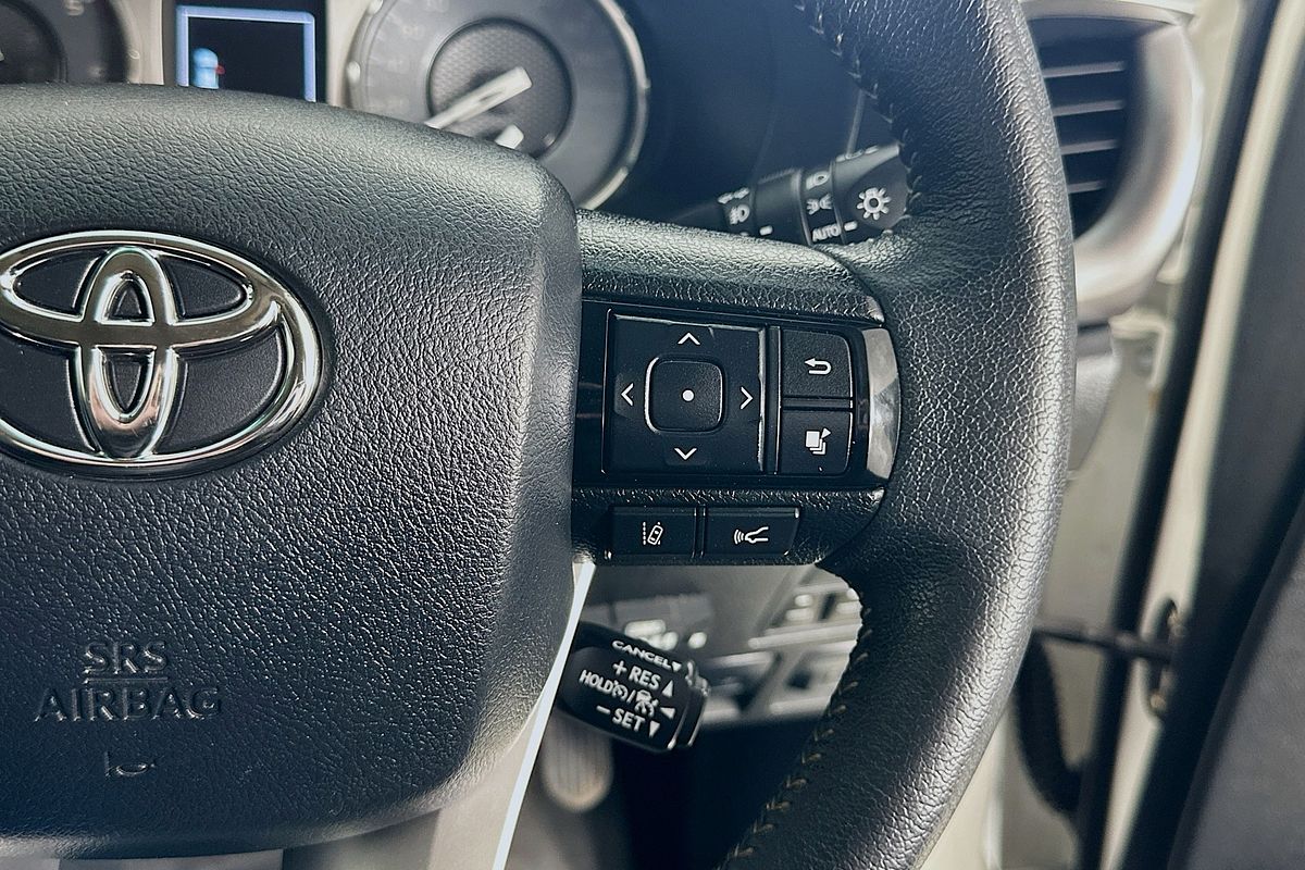 2021 Toyota HILUX SR5 (4x4) GUN126R 4X4