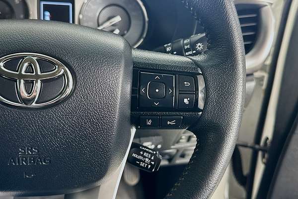 2021 Toyota HILUX SR5 (4x4) GUN126R 4X4