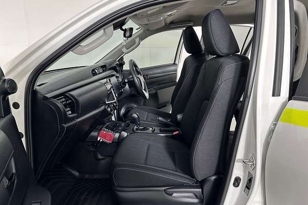 2022 Toyota HILUX SR (4x4) GUN126R 4X4