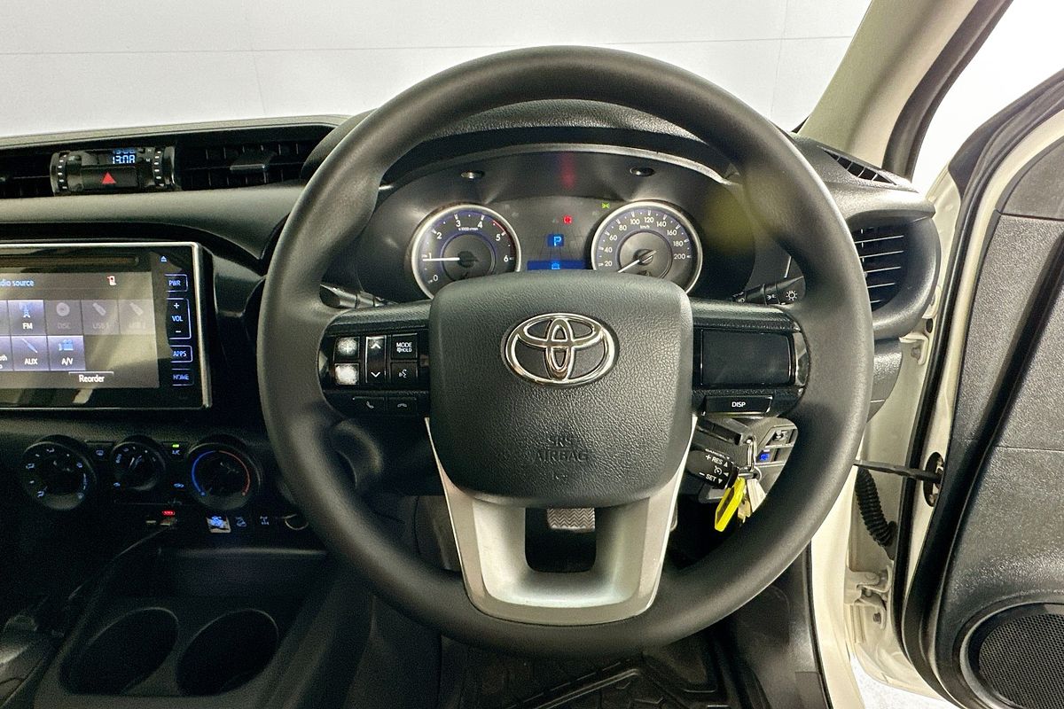 2019 Toyota HILUX SR (4x4) GUN126R MY19 4X4