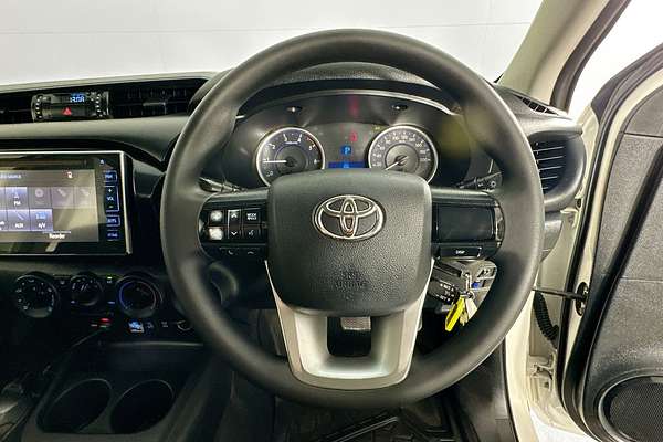 2019 Toyota HILUX SR (4x4) GUN126R MY19 4X4