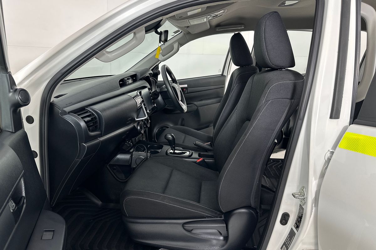 2024 Toyota HILUX SR (4x4) GUN126R 4X4