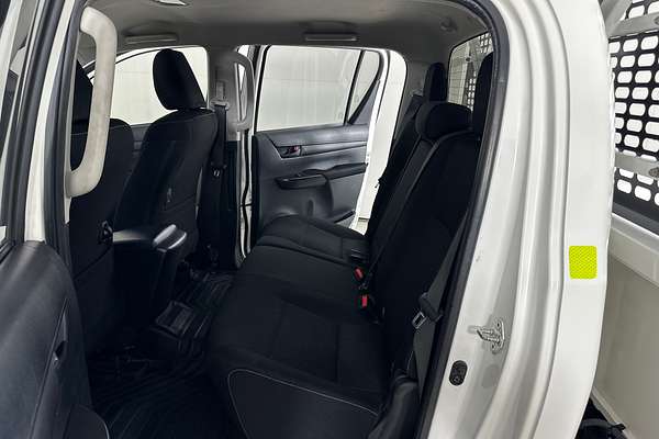 2021 Toyota HILUX SR (4x4) GUN126R FACELIFT 4X4