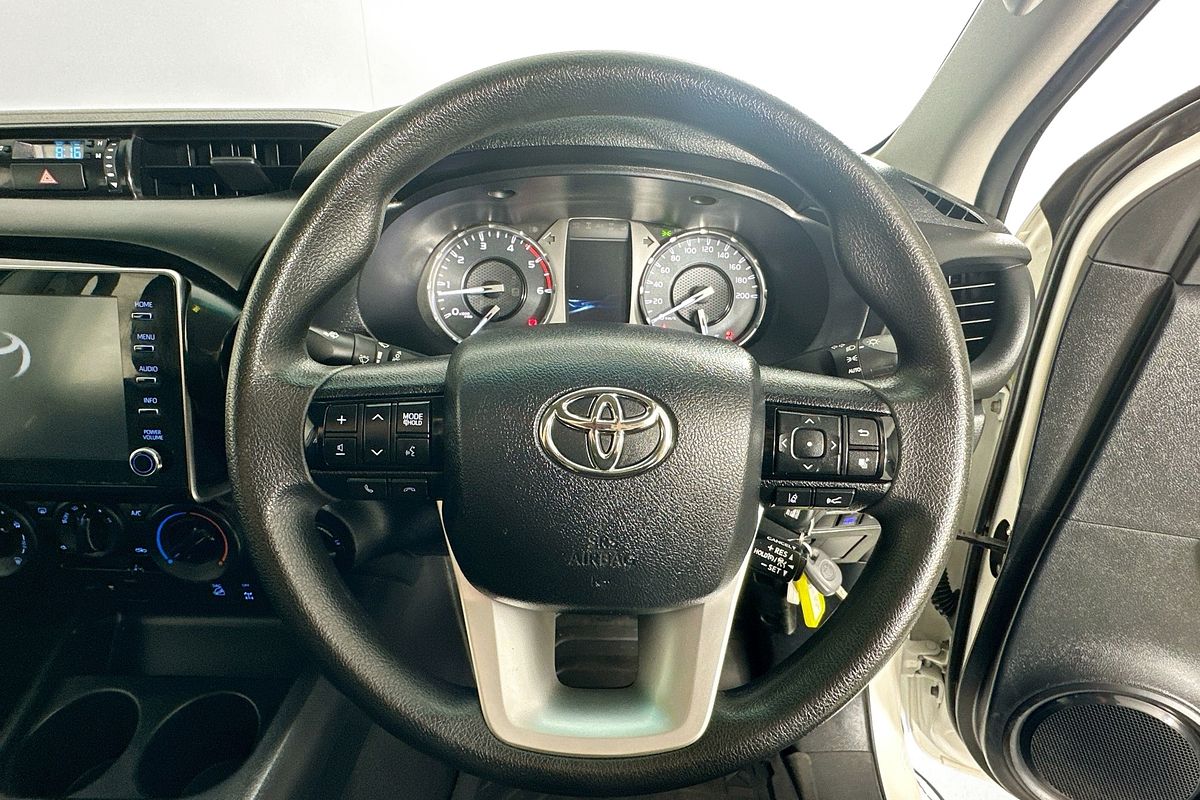 2021 Toyota HILUX SR (4x4) GUN126R 4X4