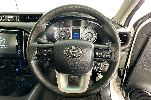 2023 Toyota HILUX SR (4x4) GUN126R 4X4