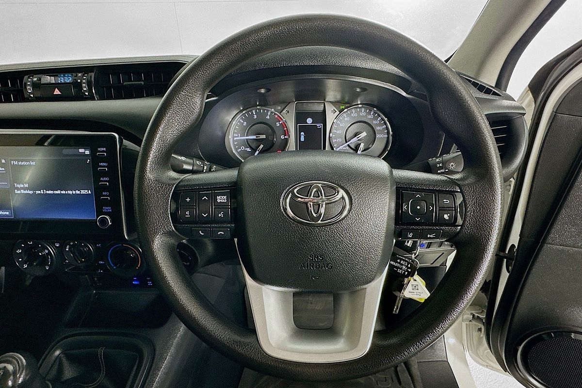 2022 Toyota HILUX SR (4x4) GUN126R 4X4