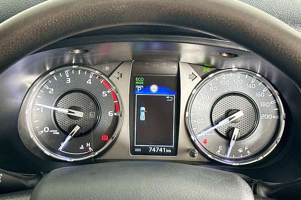 2021 Toyota HILUX SR (4x4) GUN126R FACELIFT 4X4